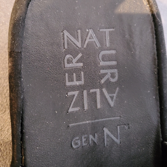 Naturalizer Gen Z size 7W Black Sandals - Picture 4 of 5